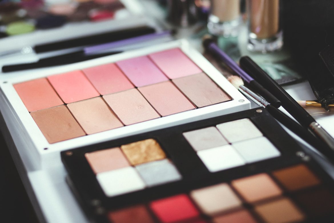 selective focus photography of makeup palette